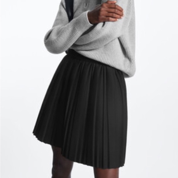 COS Black Pleated Skirt - Picture 2 of 12